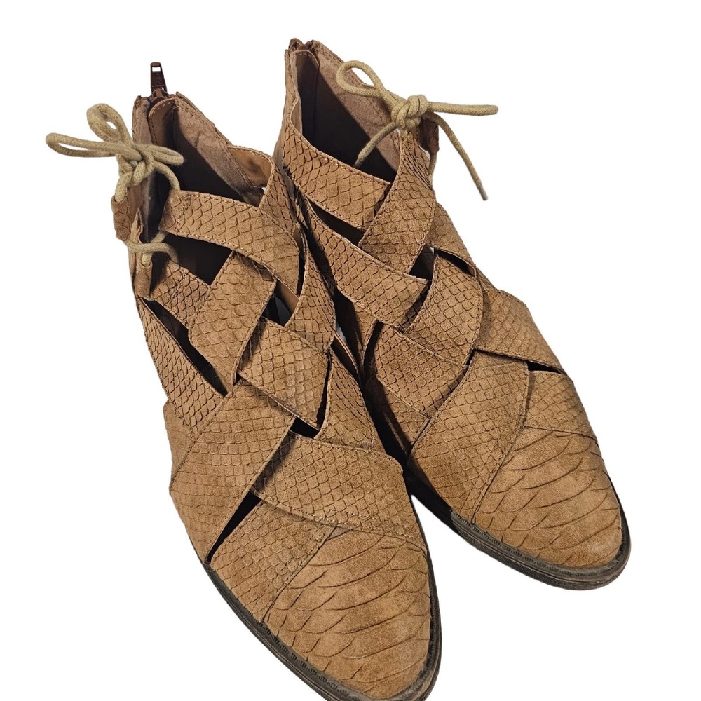 Coconuts By Matisse Brown Booties Faux Snake Skin Texture 9.5